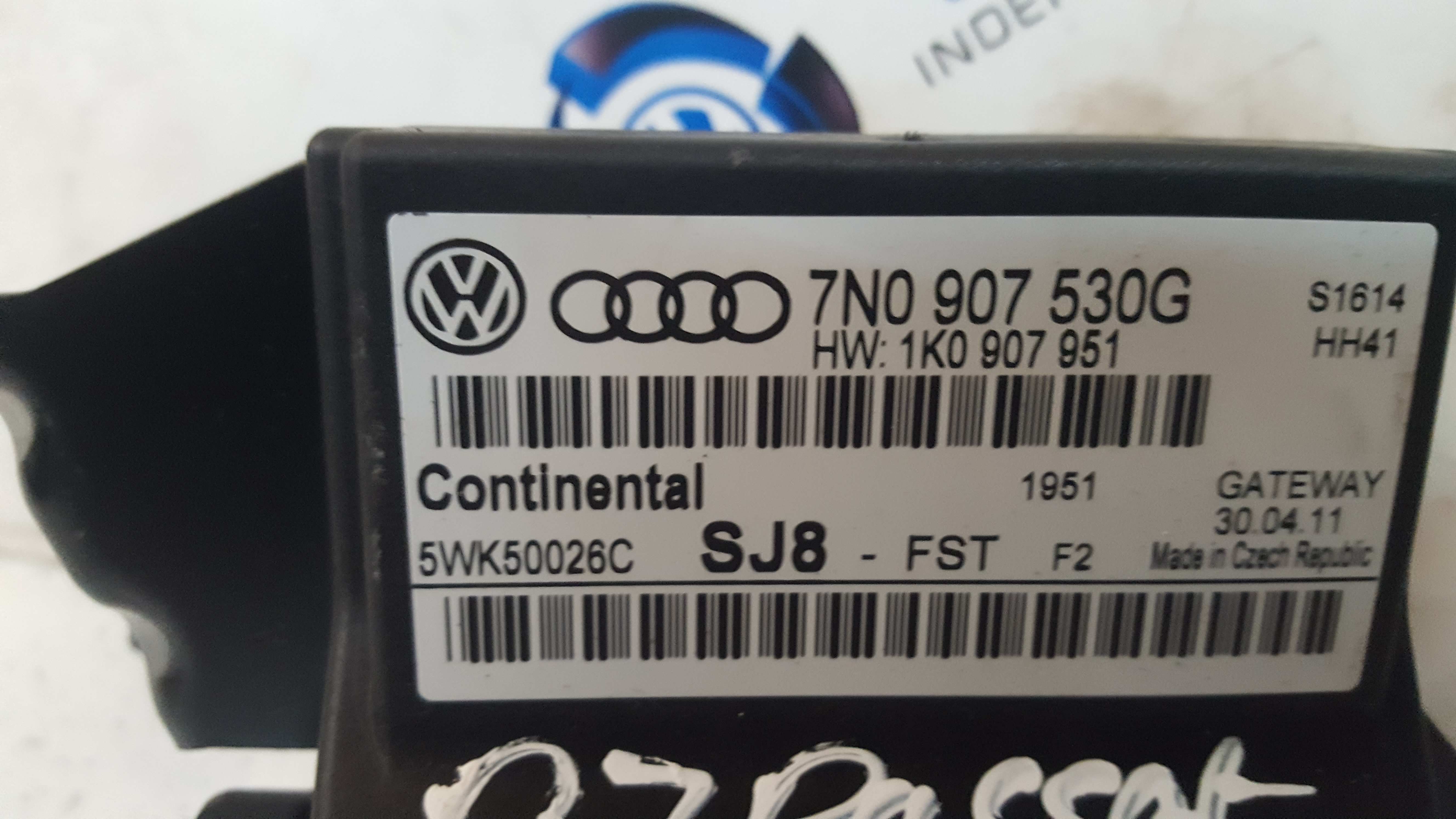 Volkswagen Passat B Gateway Control Module Ecu N G