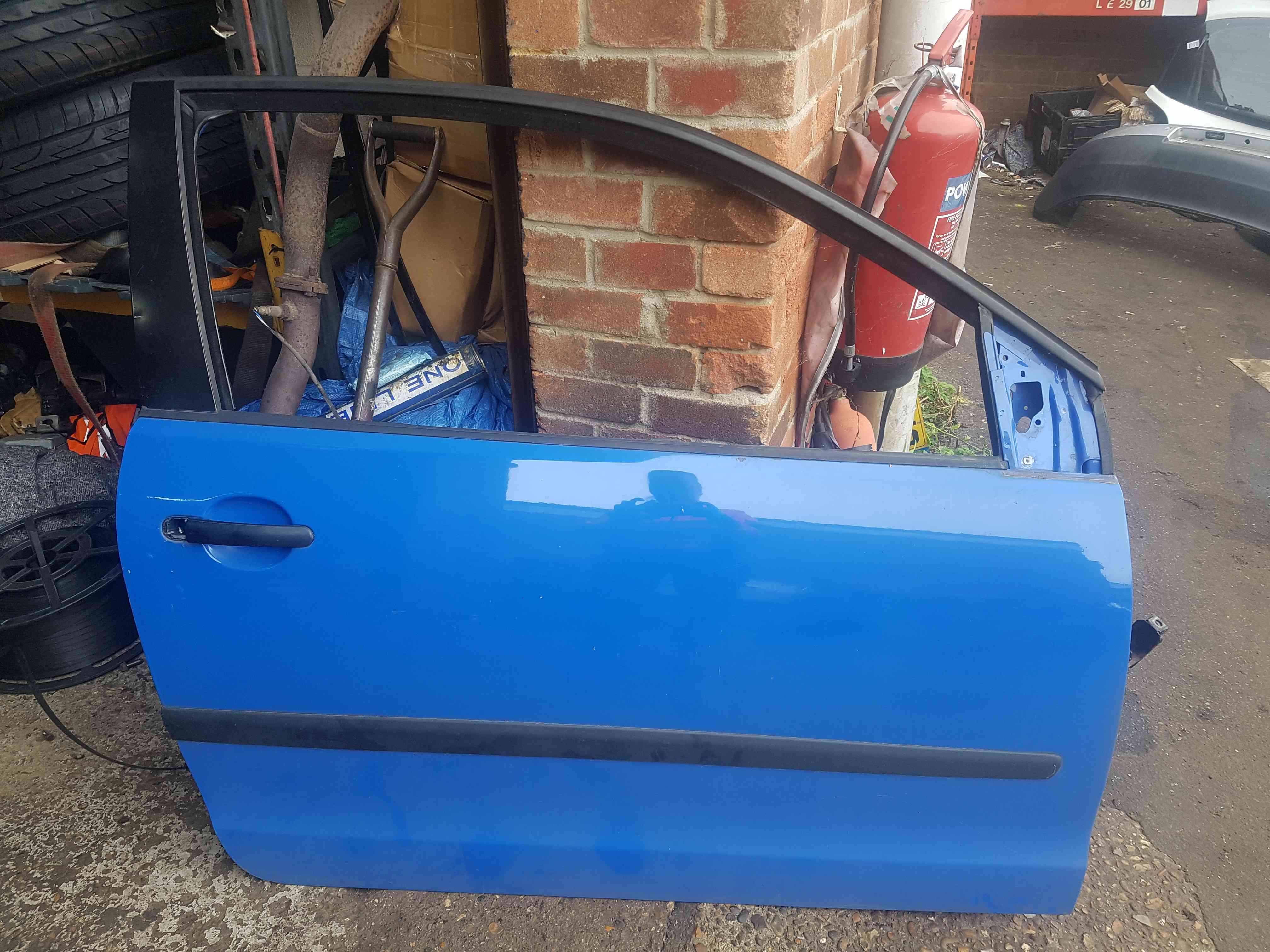 Volkswagen Polo N Drivers Osf Front Door Blue La F Dr