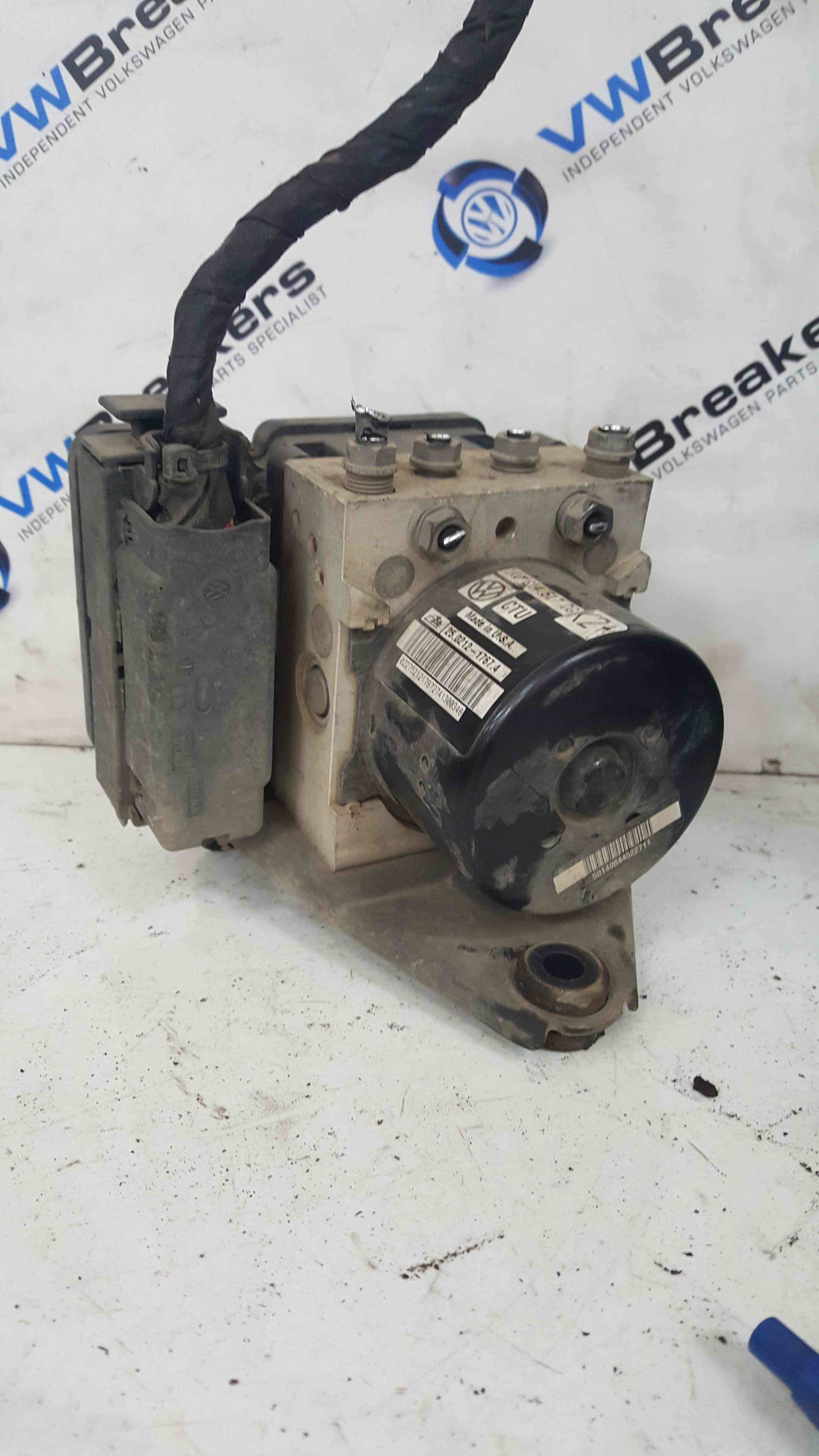 Volkswagen Golf MK6 20092012 ABS Pump Unit Computer Brakes 1K0907379bj Store Used