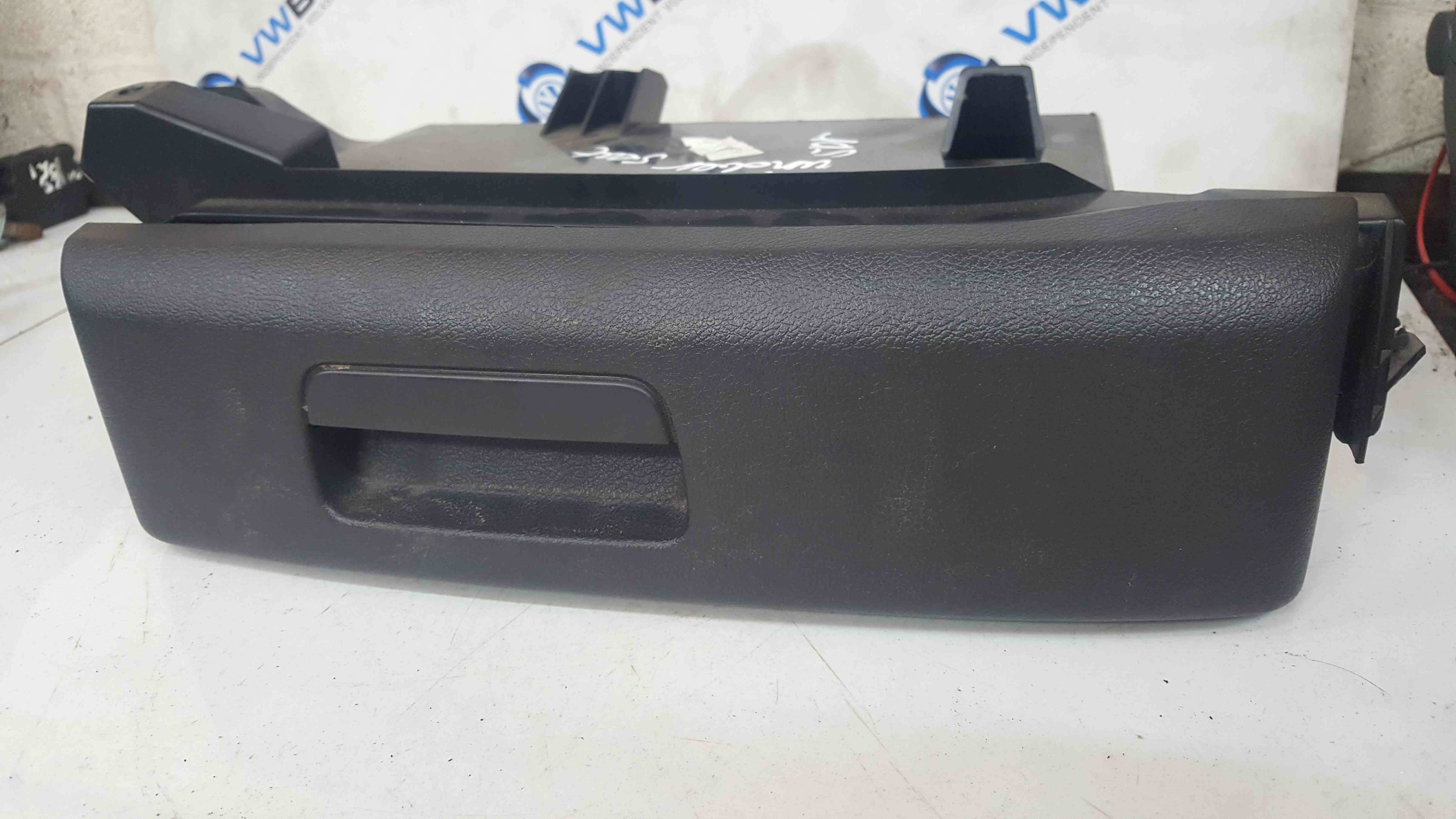 Volkswagen Golf MK6 2009-2012 Passenger NSF Front Seat Storage ...