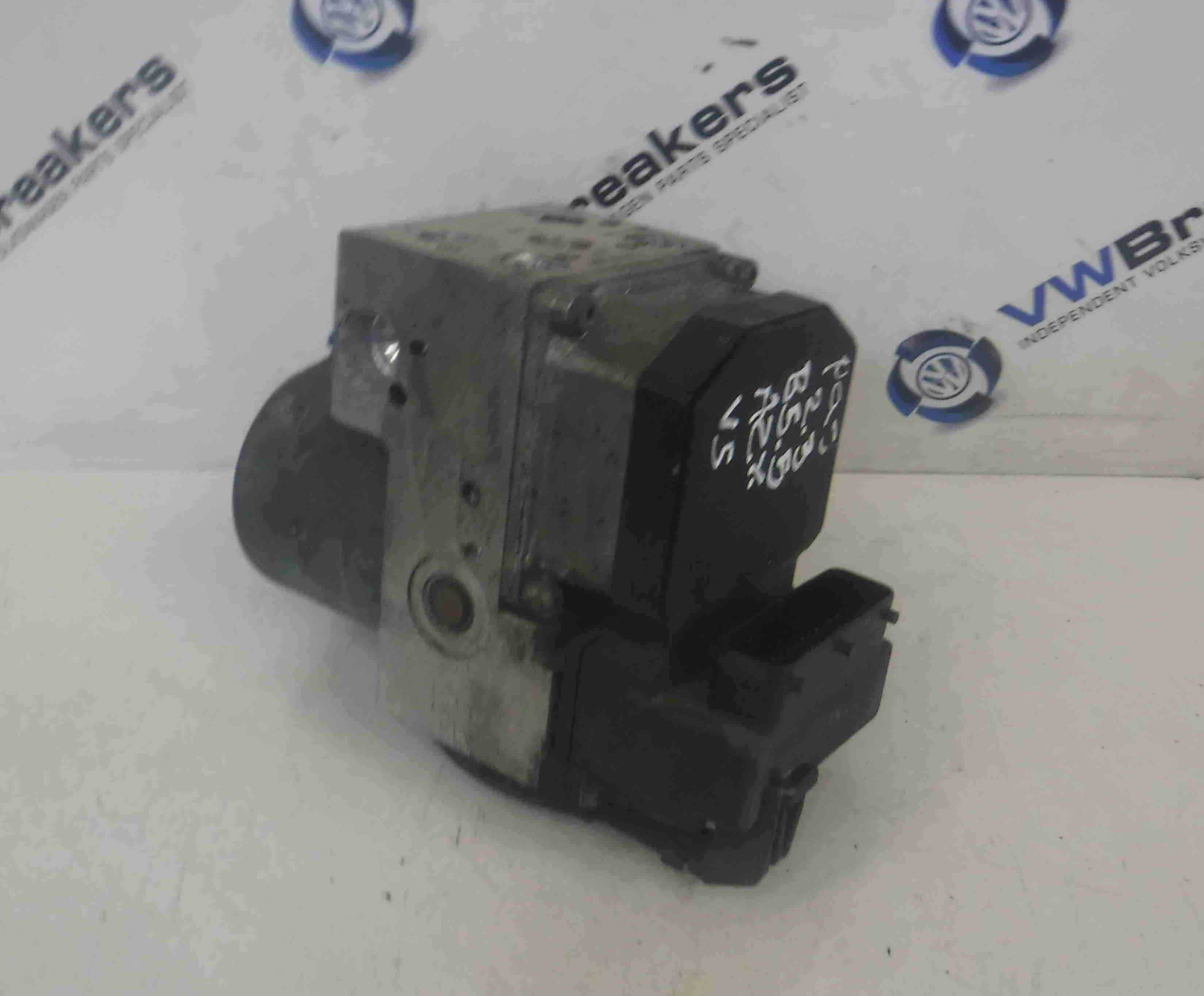 Volkswagen Passat B V Abs Pump Unit E B Store Used Volkswagen Parts