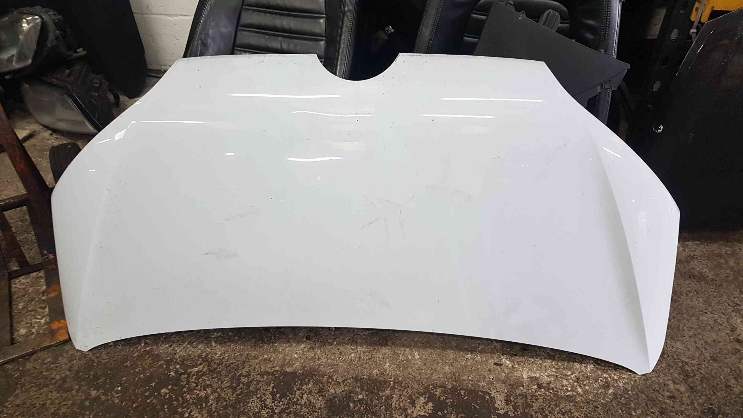 Volkswagen Up 2011-2017 Front Bonnet OFF White Light Blue Lr5c - Store ...