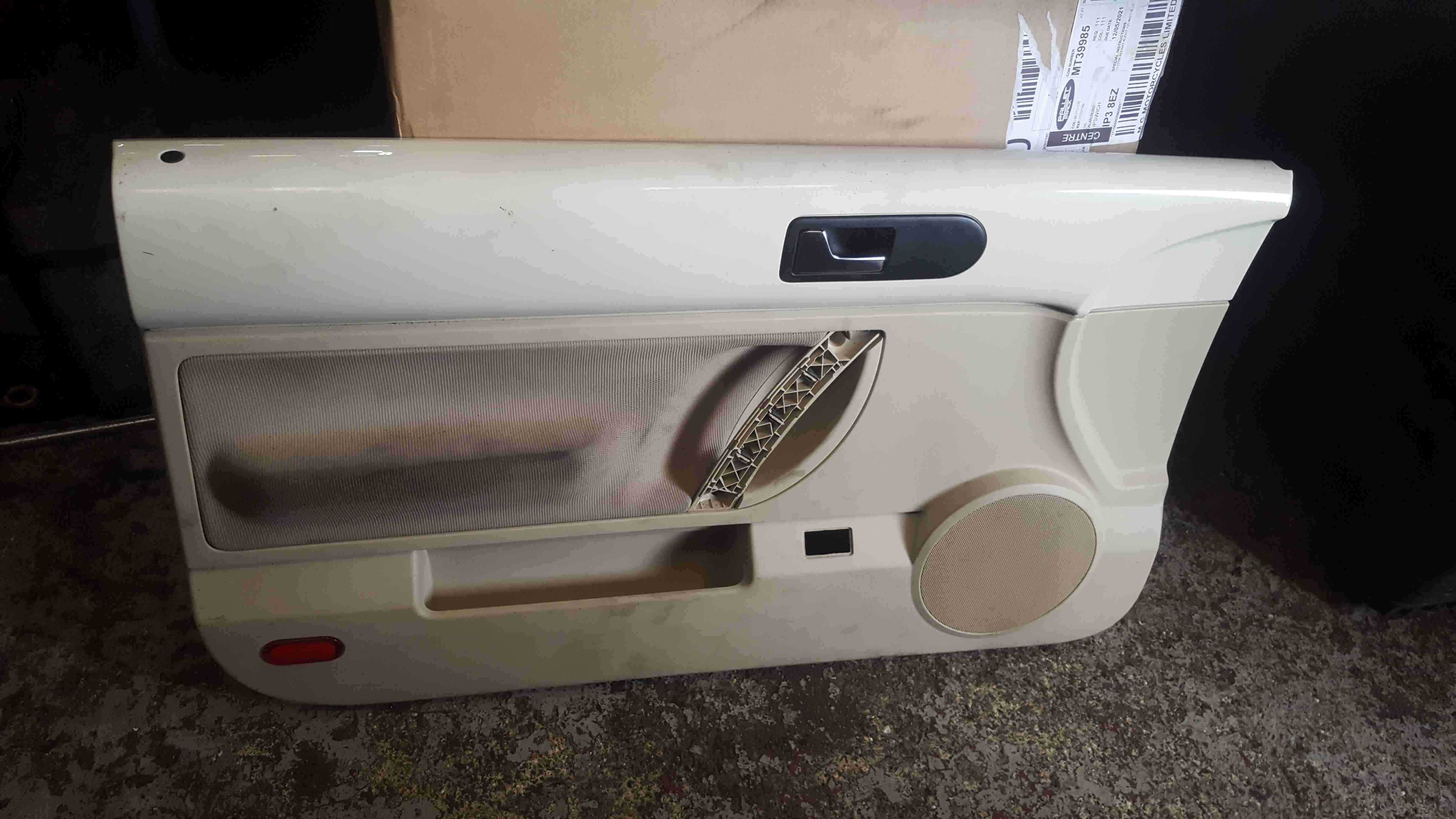 2002 vw beetle store door panel